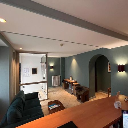 פריז Merryl Hotel מראה חיצוני תמונה
