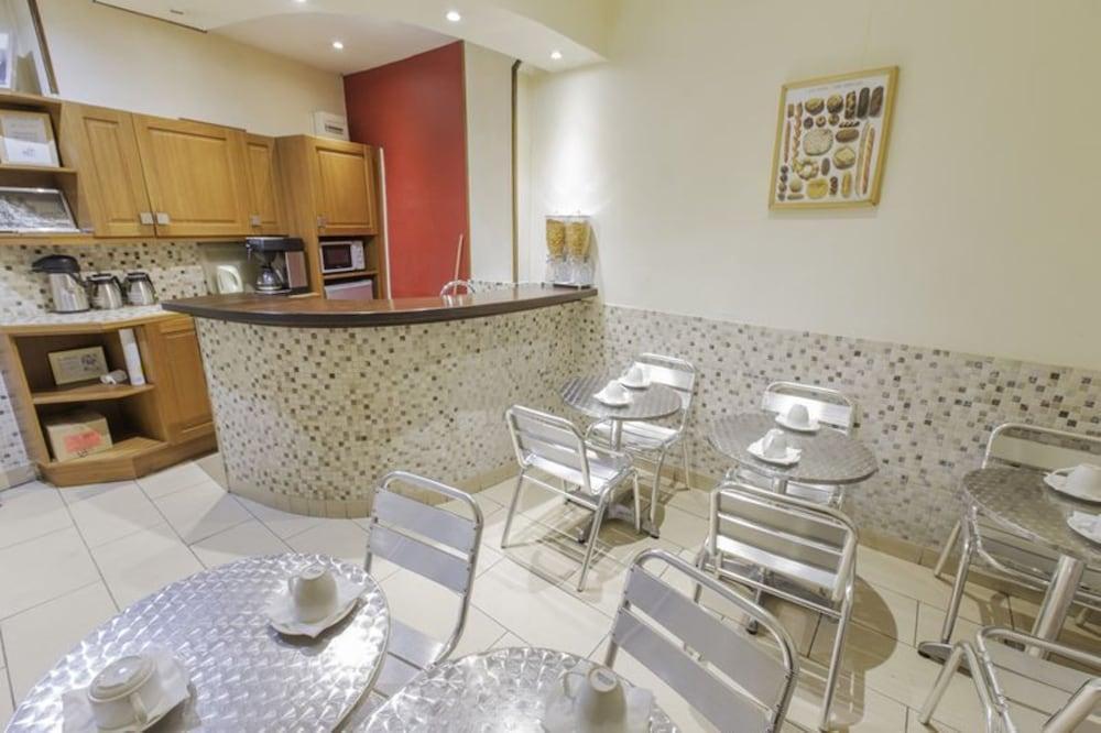 פריז Merryl Hotel מראה חיצוני תמונה