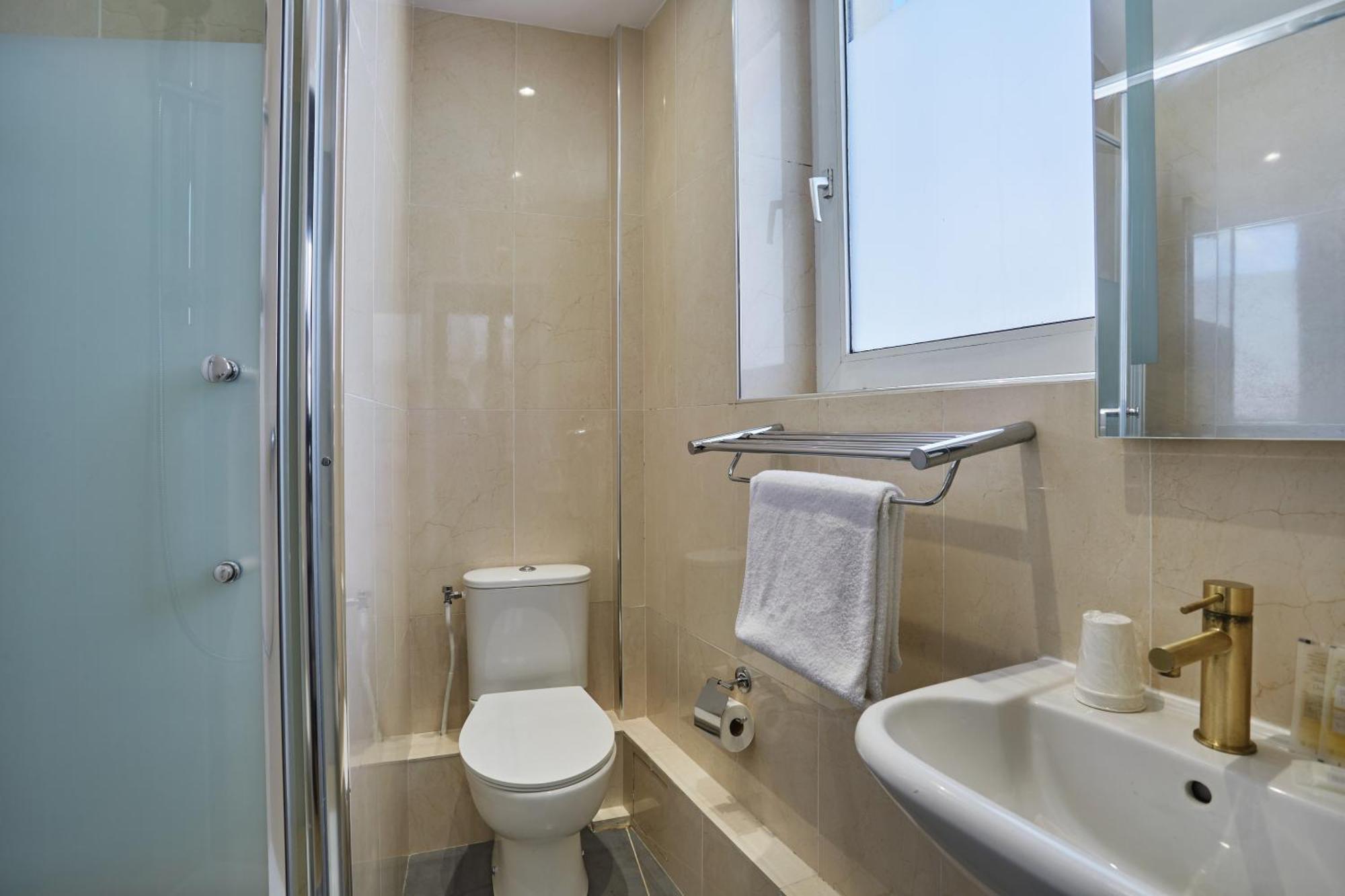 פריז Merryl Hotel מראה חיצוני תמונה