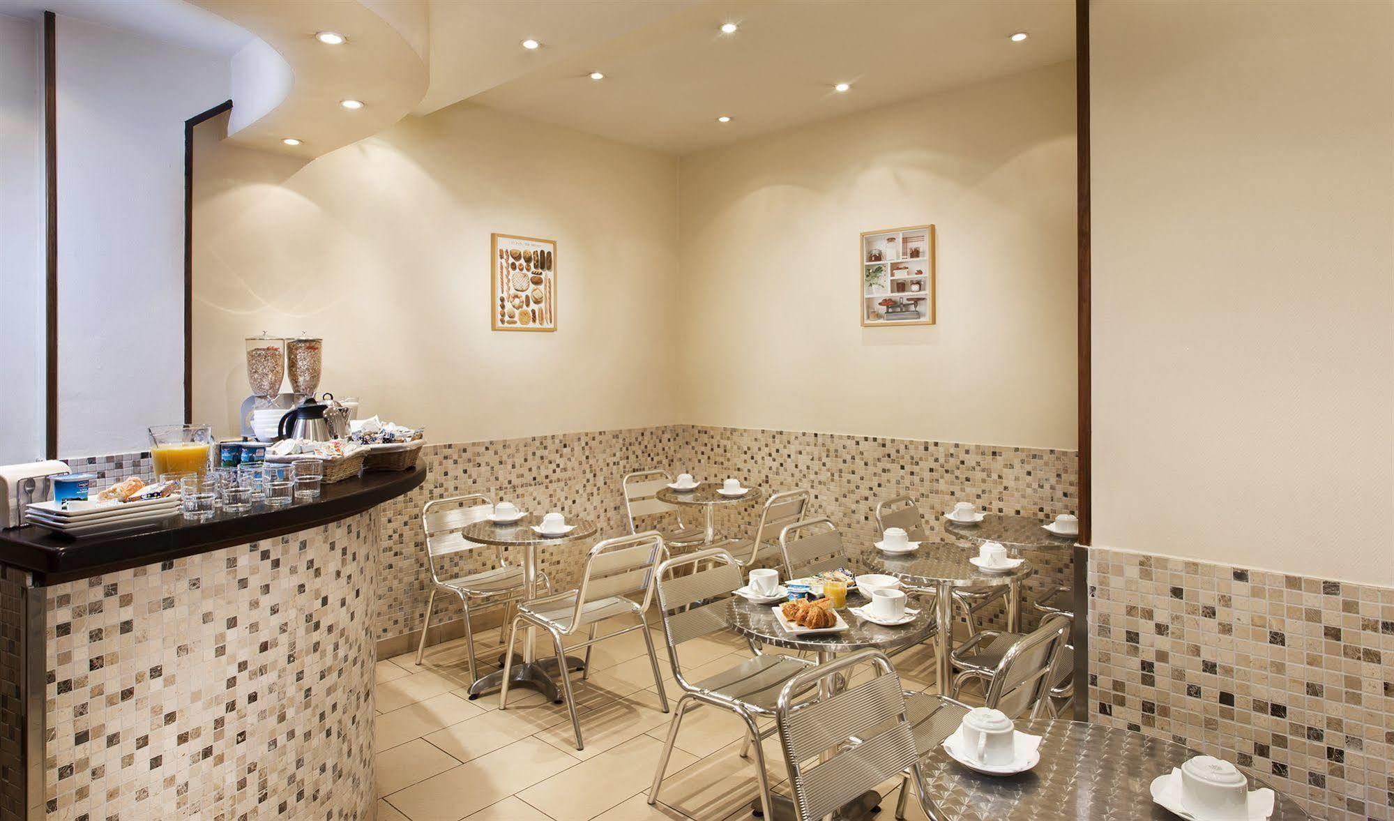 פריז Merryl Hotel מראה חיצוני תמונה